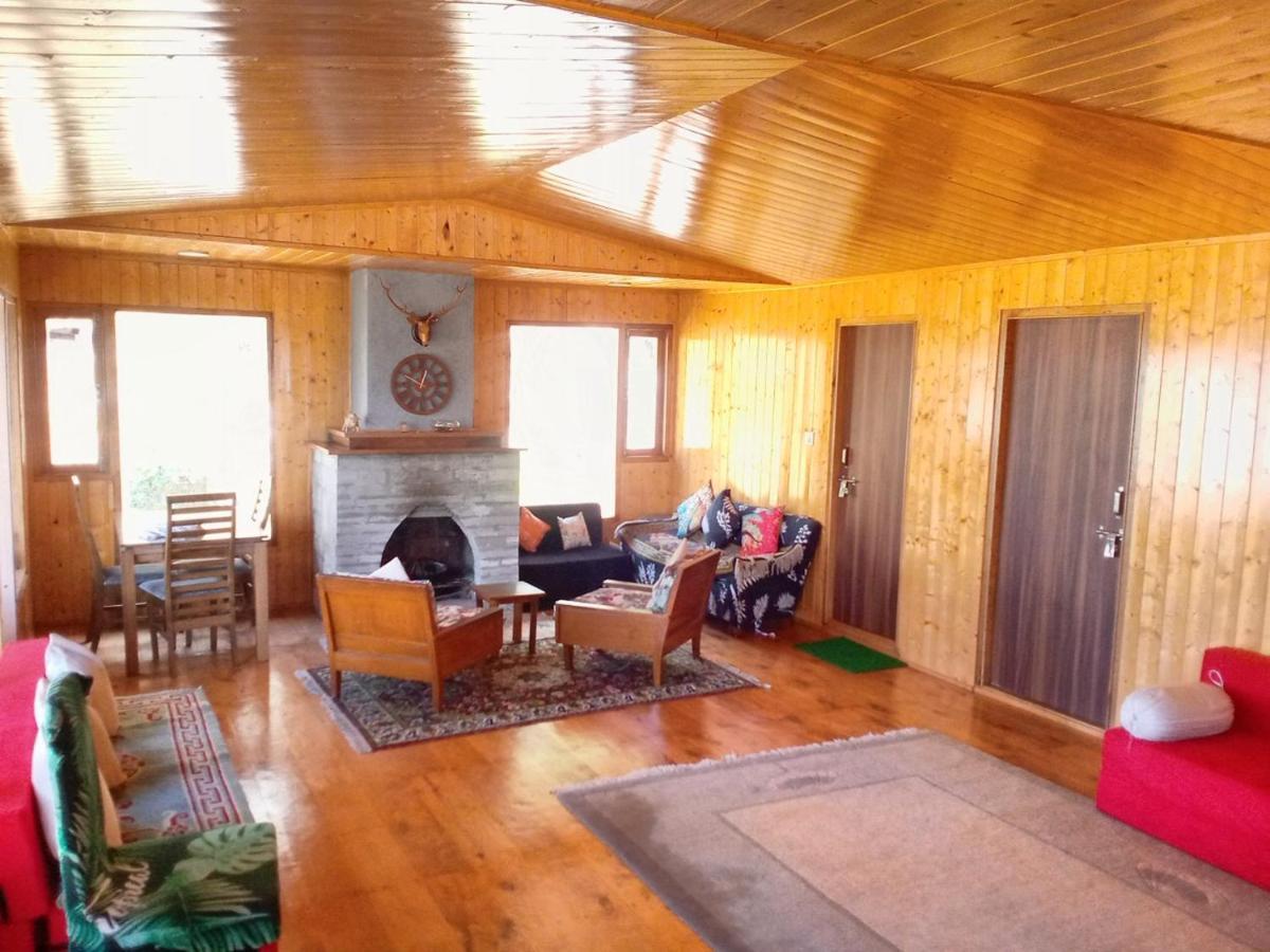 Log Cabin In The Woods Acomodação com café da manhã Gangtok Exterior foto