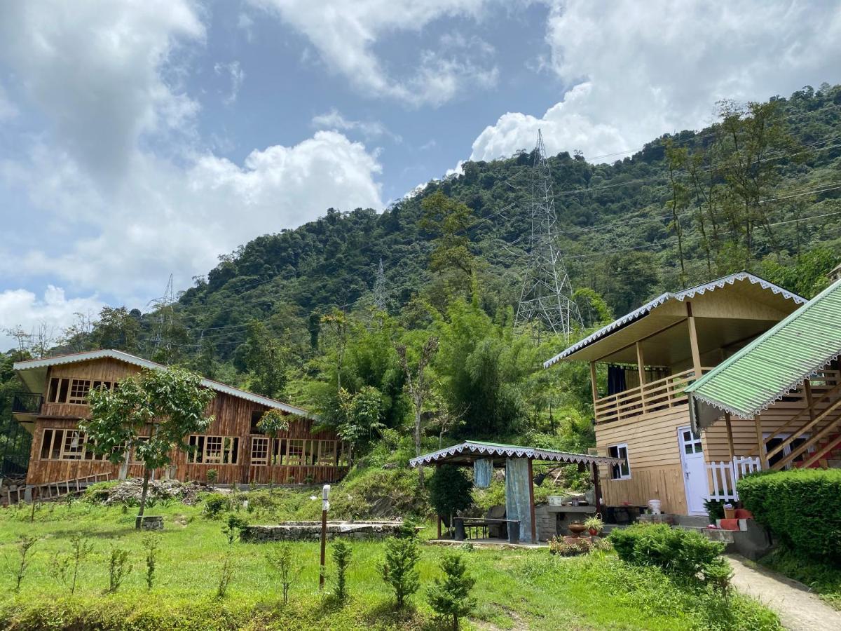 Log Cabin In The Woods Acomodação com café da manhã Gangtok Exterior foto